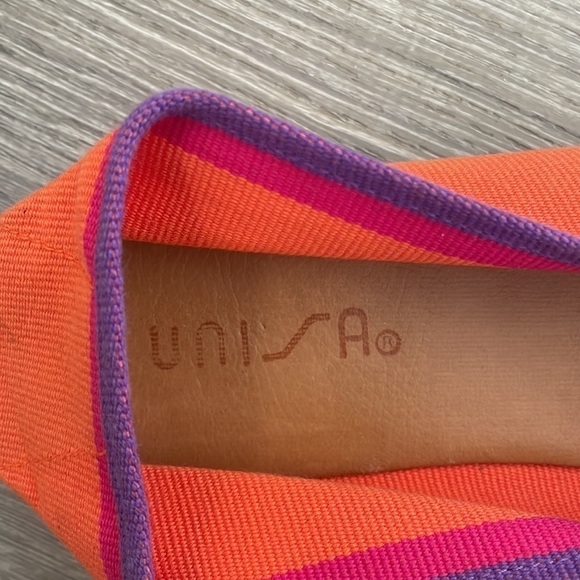 Multicolor Shoes - Picture 2 of 3